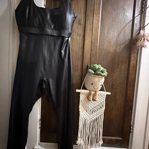 Fabletics X Khloe Kardashian size XXL - jumpsuit - Picture 3 of 10